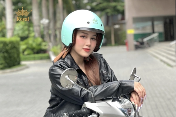 Nón bảo hiểm 3/4 kính âm